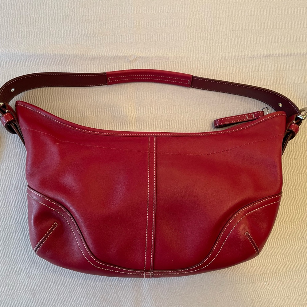 Coach Red Classic leather purse includes dust cover